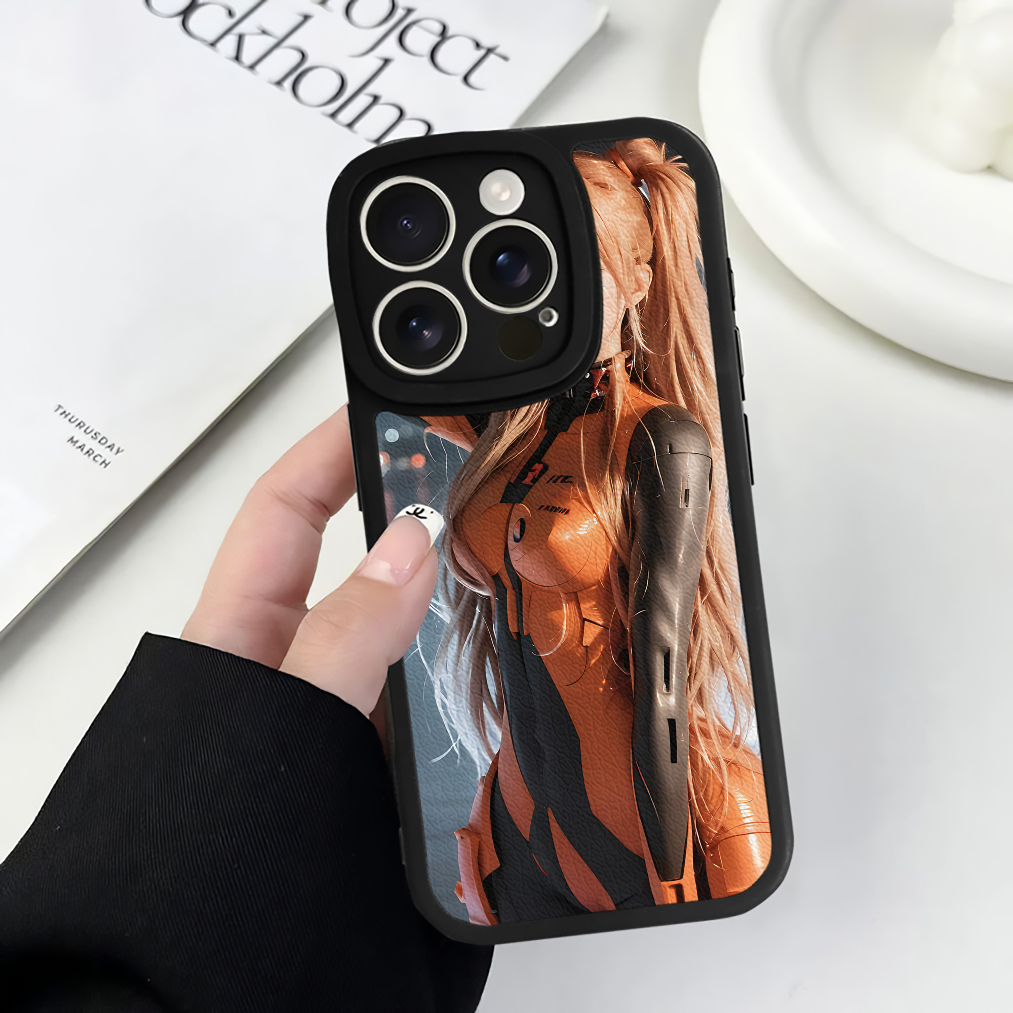 （画像用） EVA 新世紀エヴァンゲリオン 【iPhone 16シリーズ対応】シリコンスマホケース（レザー調） 材質：シリコン